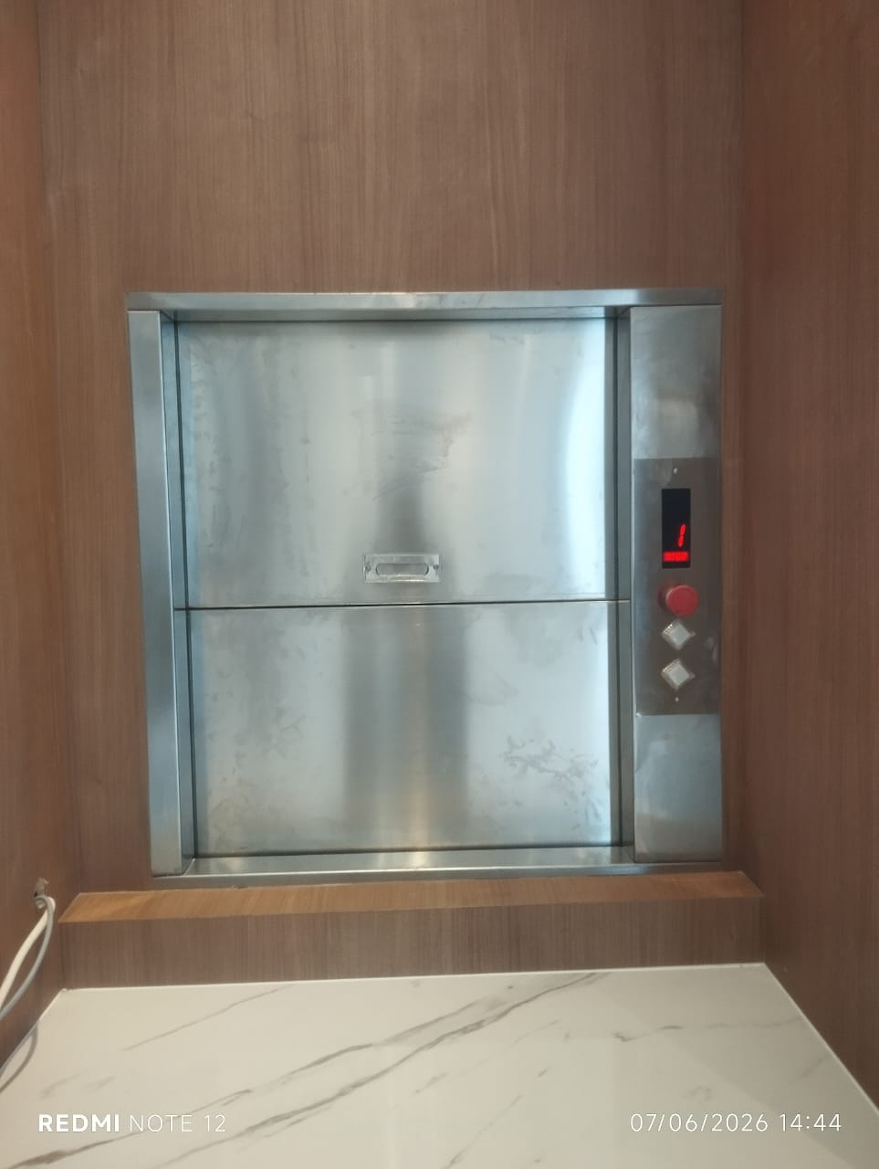 Dokumentasi proyek lift Samudera Kreasi Indolift
