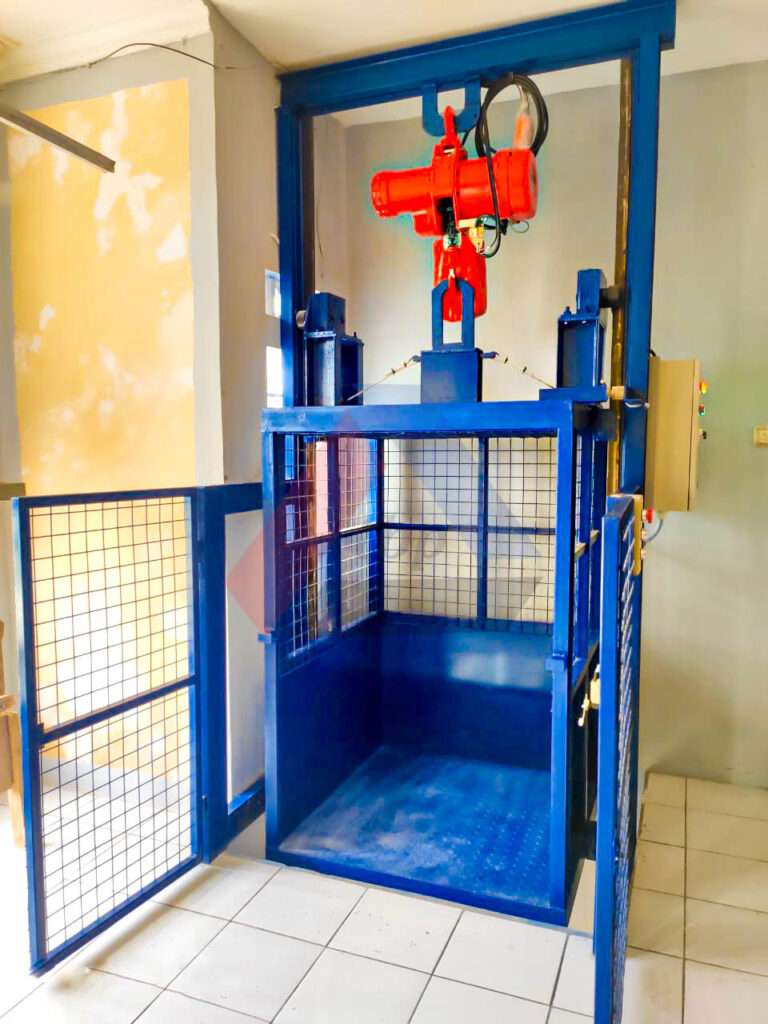 Lift Barang Sederhana