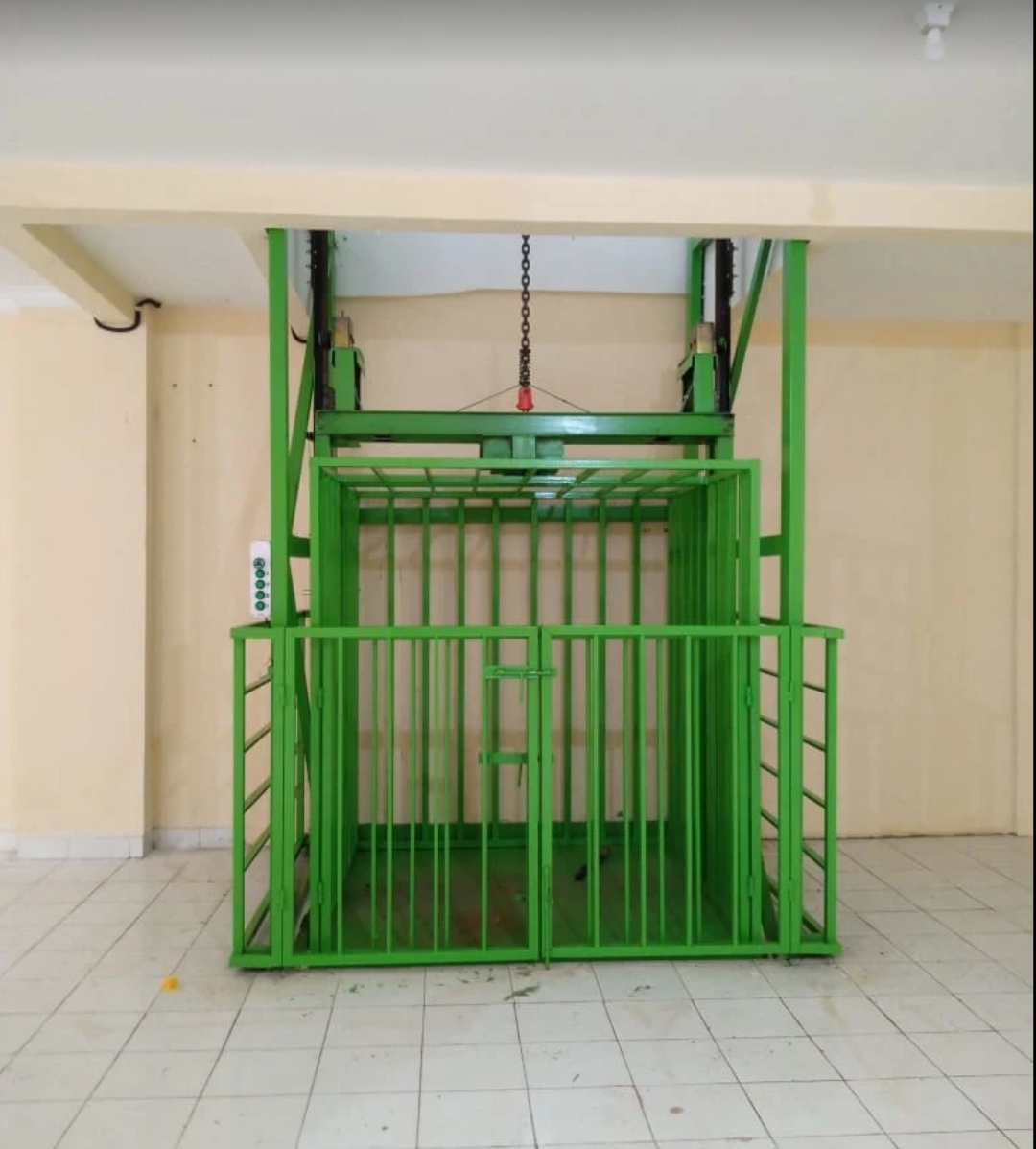 Lift Barang