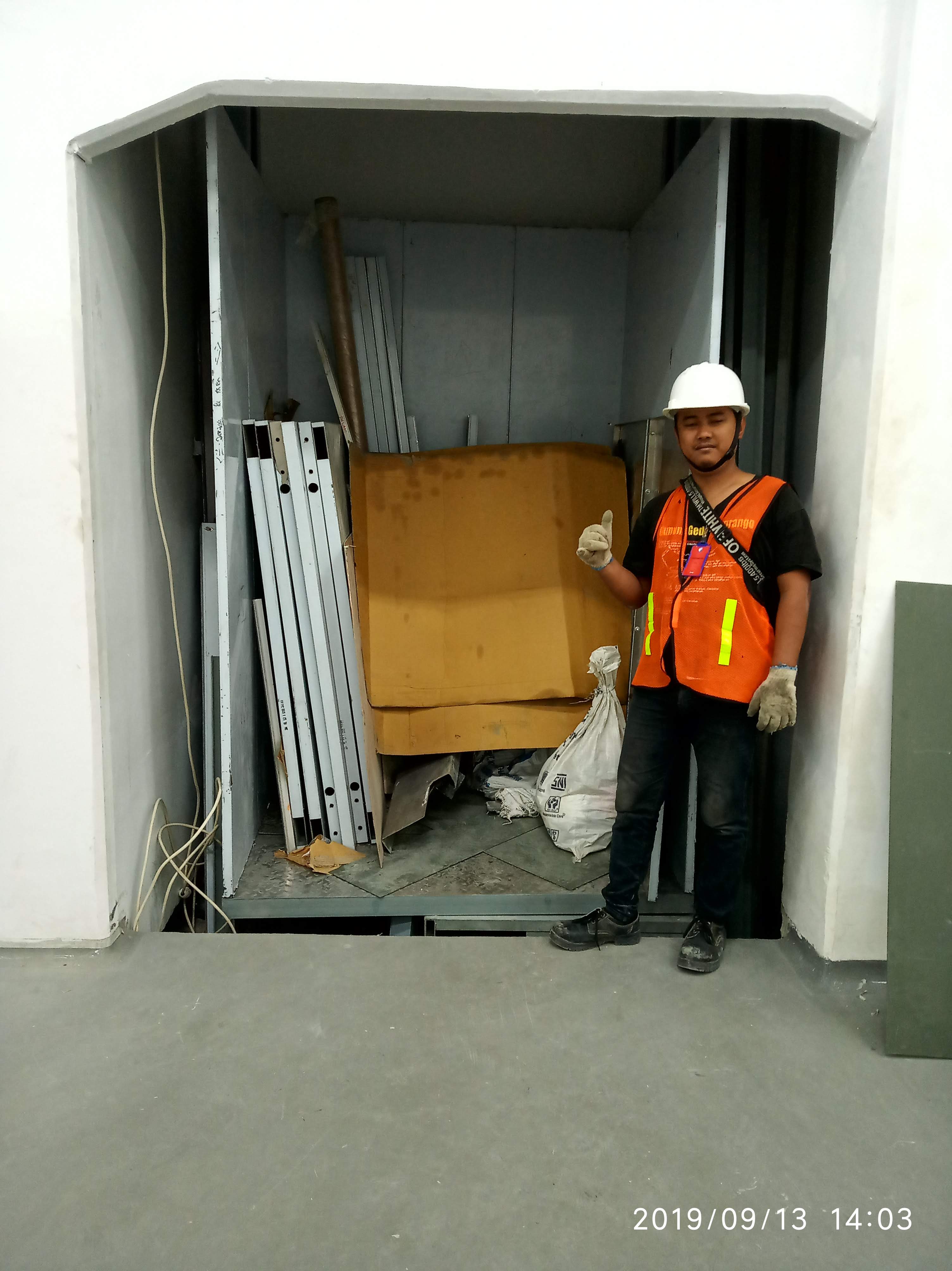 Pembuatan Lift Barang PT.SUGIZINDO Citereup Bogor